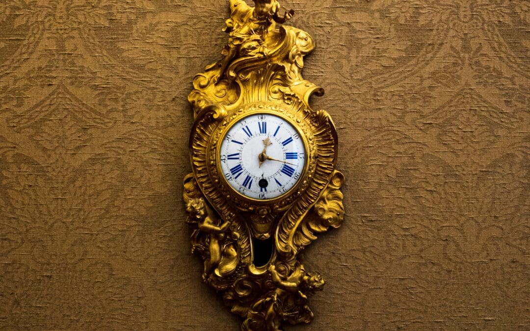 Restaurer la dorure d’une horloge ancienne : comment procéder